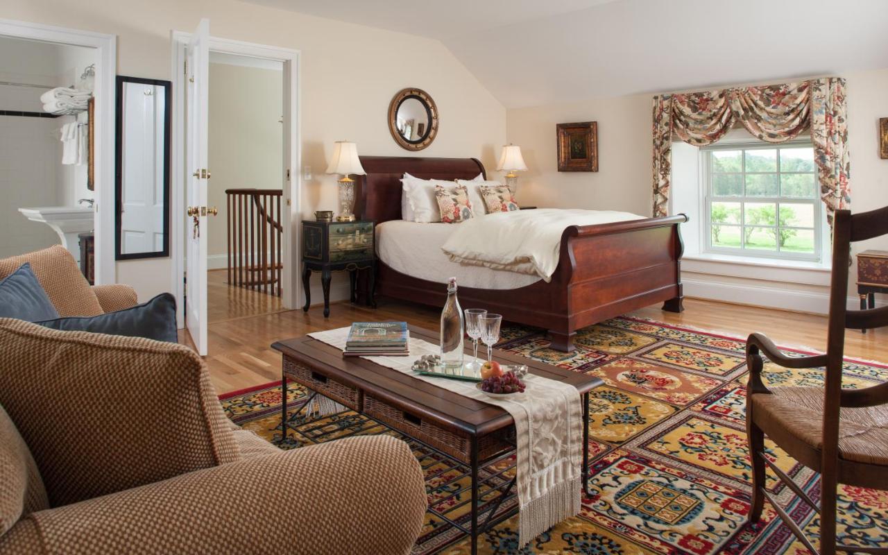 Gloucester Inn At Warner Hall מראה חיצוני תמונה