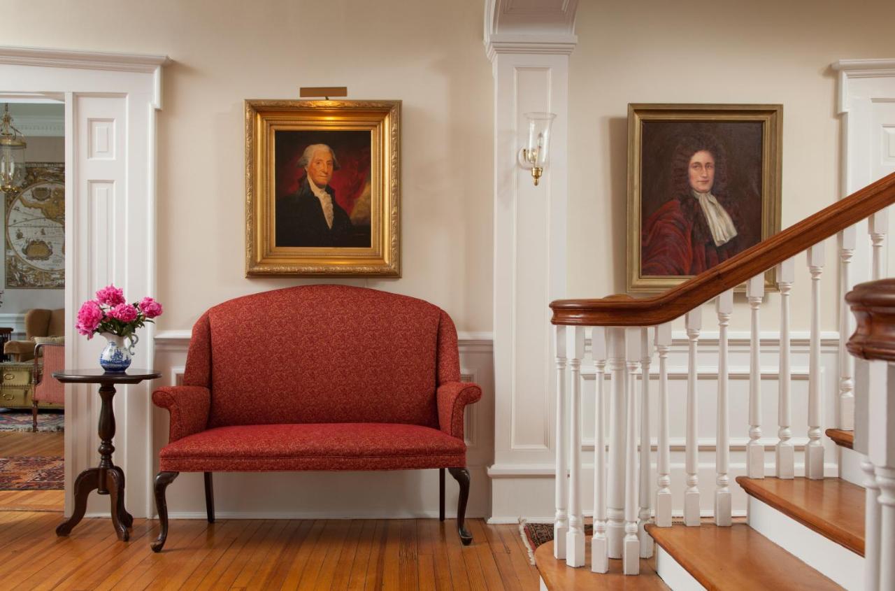 Gloucester Inn At Warner Hall מראה חיצוני תמונה