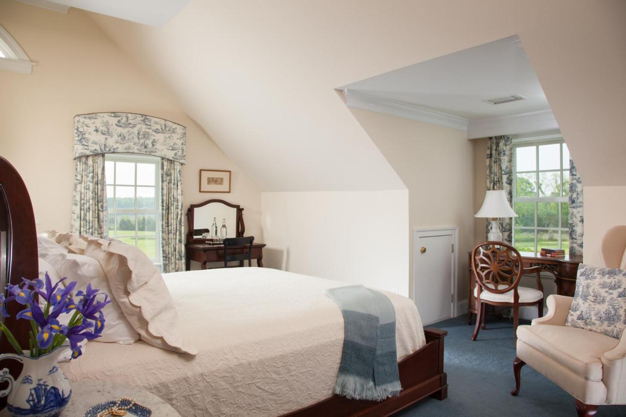 Gloucester Inn At Warner Hall מראה חיצוני תמונה