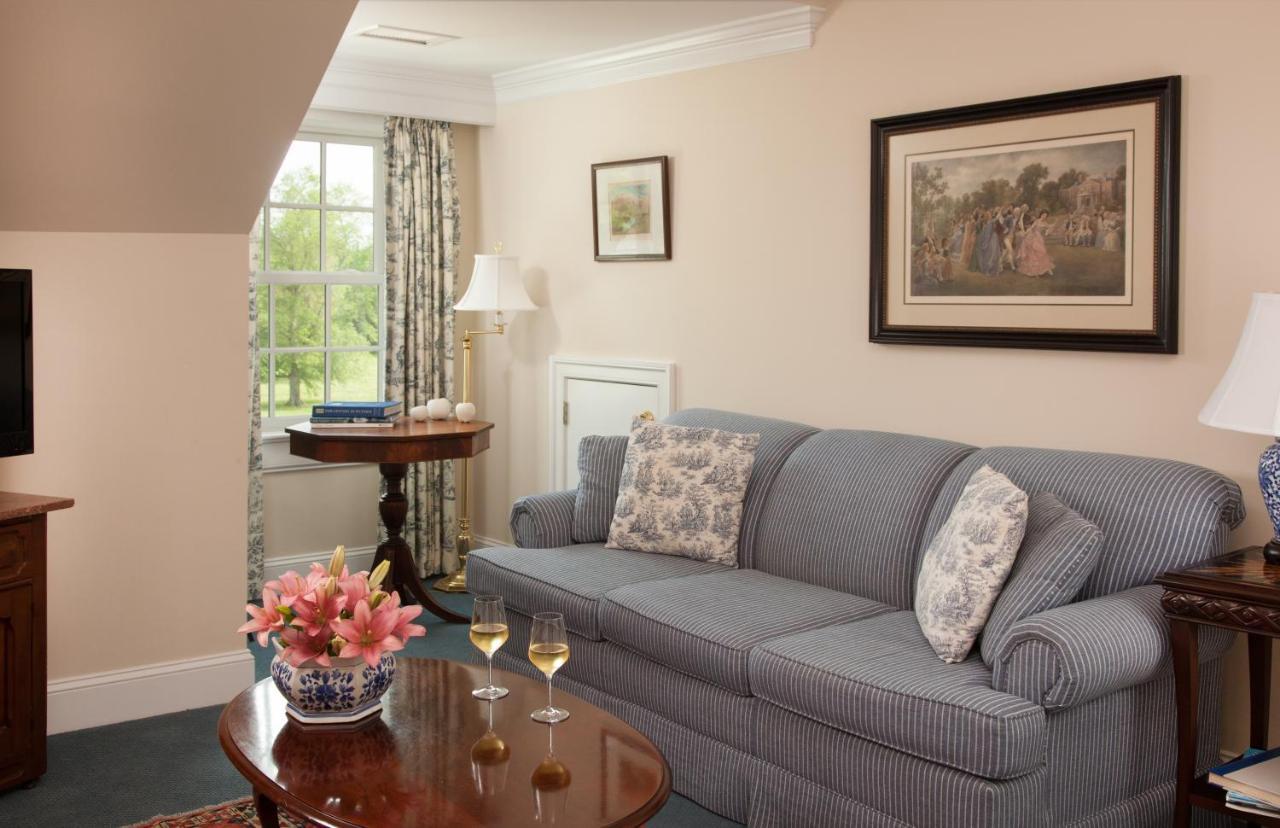 Gloucester Inn At Warner Hall מראה חיצוני תמונה